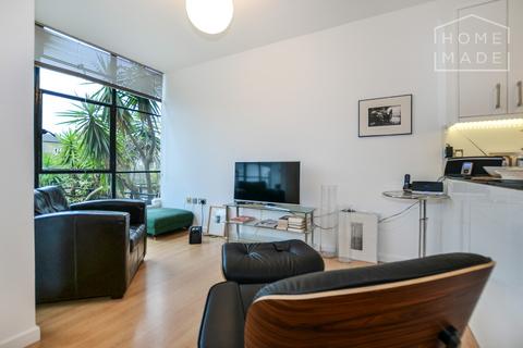 2 bedroom flat to rent, Pioneer Centre, Peckham, SE15