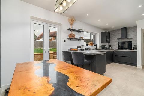 119 Almond Road, Kettering, NN16 9PQ