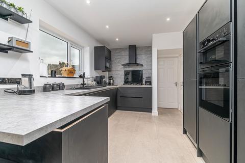 119 Almond Road, Kettering, NN16 9PQ