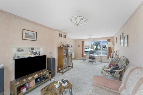 3 bedroom end of terrace house for sale, Mendip Ave, Worle, BS22