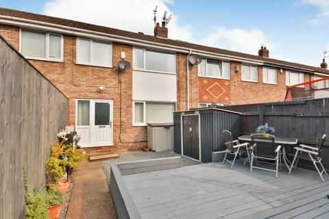 3 bedroom terraced house for sale, Marsdale, Hull, HU7 4AH