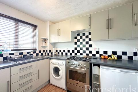 1 bedroom apartment for sale, Latimer Drive, Hornchurch, RM12