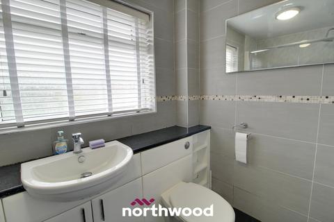 27 Darrington Drive, Warmsworth, Doncaster, DN4 9LF
