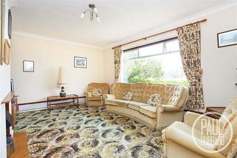 3 bedroom detached bungalow for sale, Elmhurst Avenue, Oulton Broad, NR32