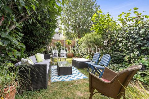 4 bedroom terraced house for sale, Hampden Road, London, N8