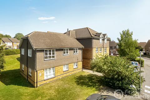 2 bedroom apartment for sale, Rutherford Close, Uxbridge, Middlesex