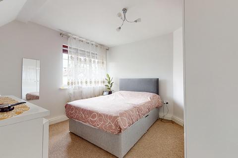 2 bedroom flat for sale, 26 Bacon Lane, Kingsbury