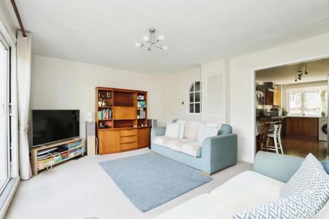 39 Brindley Crescent, Sheffield, S8 8PZ