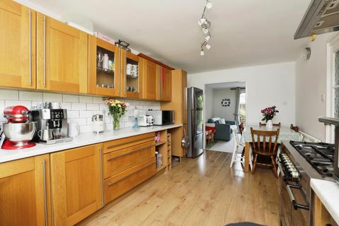 39 Brindley Crescent, Sheffield, S8 8PZ