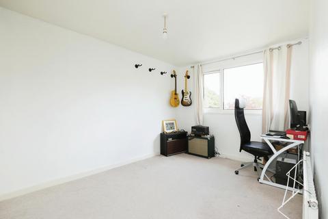 39 Brindley Crescent, Sheffield, S8 8PZ