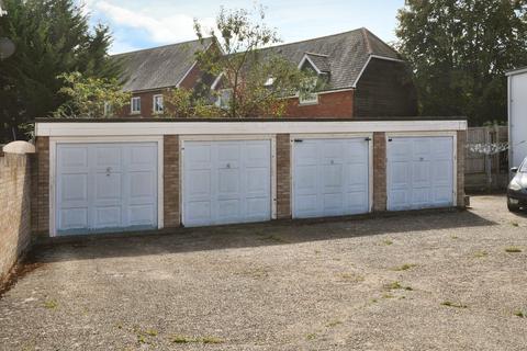 10 Regency Close, Chelmsford, CM2 6DU