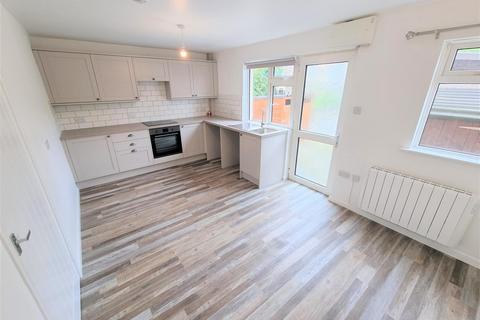 2 bedroom terraced house to rent, Moorfield, Lifton