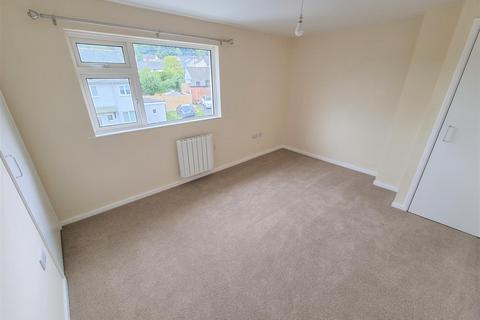 2 bedroom terraced house to rent, Moorfield, Lifton