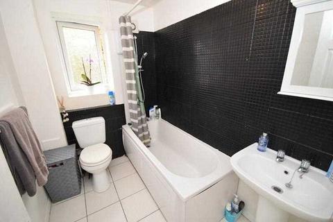 1 bedroom apartment for sale, Plumtree Close, Dagenham, Essex