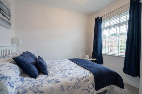 11f Dove Close, Birmingham, B25 8XW