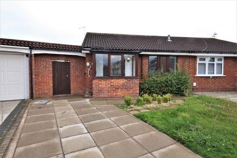 2 bedroom bungalow to rent, Redbourne Drive, Widnes, WA8