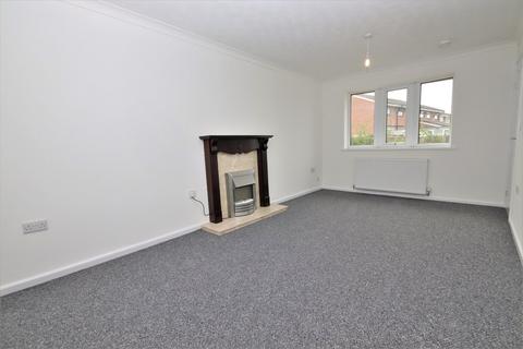 2 bedroom bungalow to rent, Redbourne Drive, Widnes, WA8