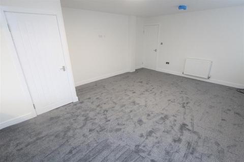 2 bedroom flat to rent, Priory Road, Hall Green, Birmingham, B28 0TB