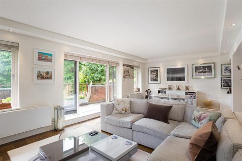 2 bedroom duplex for sale, West Heath Road, Hampstead, NW3