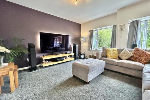 5 bedroom detached house for sale, Kingsway, Garforth, Leeds