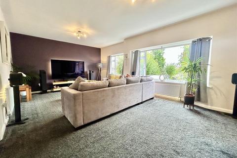 5 bedroom detached house for sale, Kingsway, Garforth, Leeds