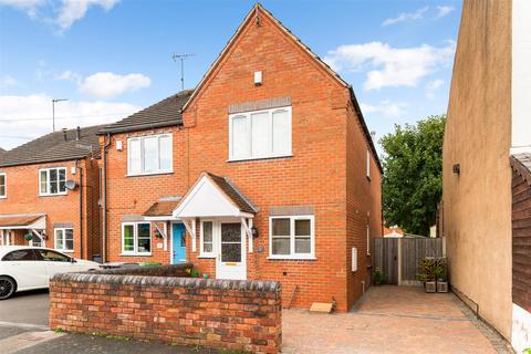 3 bedroom semi-detached house for sale, 17 Bennett Street, Kidderminster