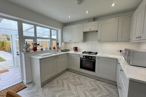 18 Cornmill Gardens, Polegate, BN26 5NJ