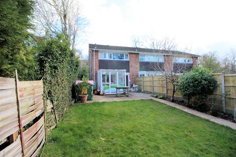 3 bedroom end of terrace house to rent, Goldsworth Orchard, St. Johns Road, Woking, Surrey, GU21