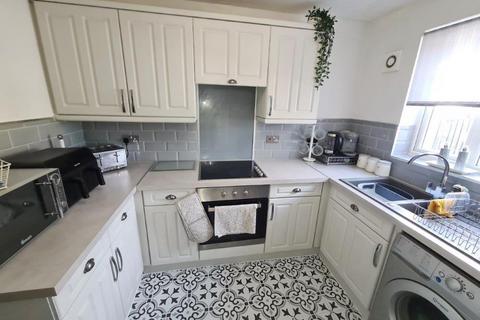 3 bedroom semi-detached house for sale, Lees Park Way, Droylsden