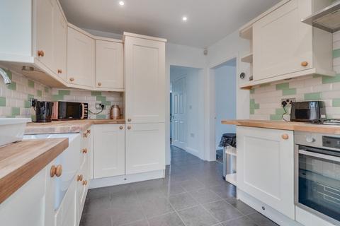 6 Sunset Mount, Leeds, LS6 4LL