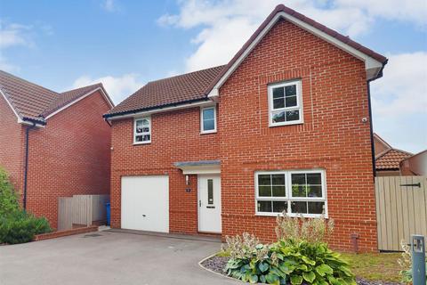 4 bedroom detached house for sale, Haldenby Close, Cottingham