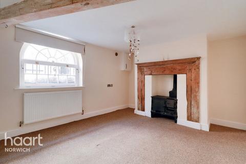 3 bedroom townhouse for sale, Willow Lane, NORWICH