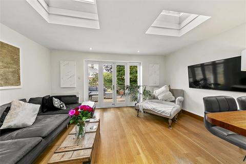 2 bedroom apartment for sale, Courtlands Avenue, Kew, Surrey, TW9