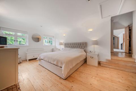 St Andrews Cottage Churt Road, Hindhead, GU26 6HZ