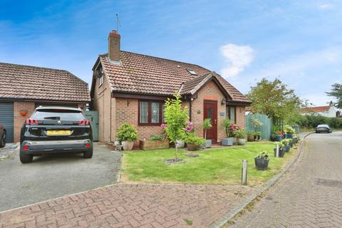 3 bedroom detached bungalow for sale, Hinch Garth, Roos, Hull, HU12 0HR