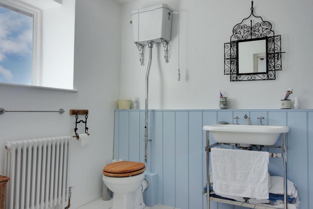 Bedroom 1 Ensuite Bathroom