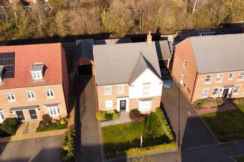 4 bedroom detached house to rent, Galloway Road, Burton upon Trent, Drakelow, DE15