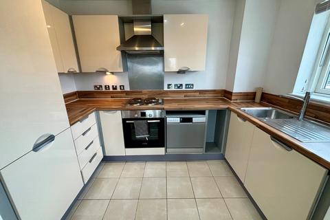 2 bedroom flat to rent, Cregoe Street, Birmingham, B15