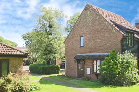 1 bedroom ground floor flat for sale, All Hallows Road, Walkington, Beverley, East Riding of Yorkshire, HU17 8SH