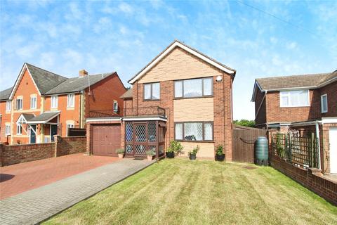 4 bedroom detached house for sale, Straight Road, Colchester, Essex, CO3