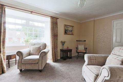 2 bedroom detached bungalow for sale, Oxenhope Road, Hull, HU6 7BZ