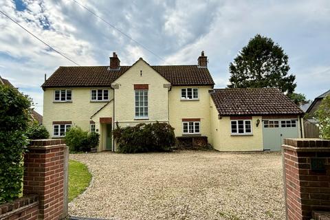 3 bedroom detached house for sale, Eastcourt, Burbage, SN8 3AG