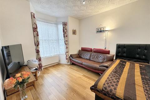 2 bedroom terraced house for sale, Cromwell Road, Forest Gate, London