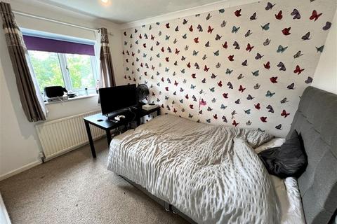 3 bedroom semi-detached house for sale, Vicarage Gardens, Featherstone, Pontefract