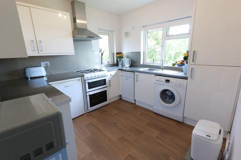 2 bedroom flat for sale, Park Road, Barnoldswick, BB18