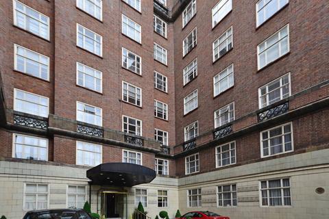 2 bedroom flat to rent, Carrington House, Mayfair, London, W1J