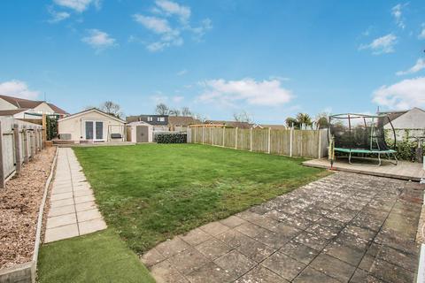 3 bedroom detached bungalow for sale, Fonmon Road, Rhoose, CF62