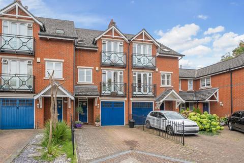 4 bedroom terraced house for sale, Imperial Place, Chislehurst