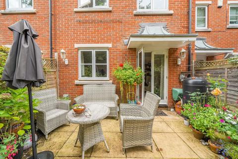 4 bedroom terraced house for sale, Imperial Place, Chislehurst