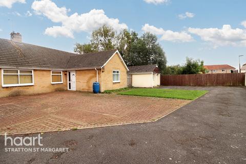 3 bedroom bungalow for sale, Sandgate, Swindon